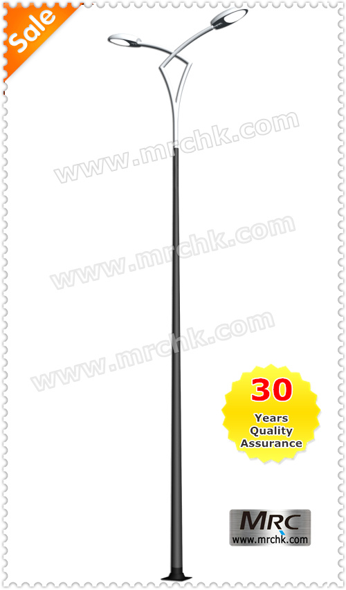 aluminum lamppost