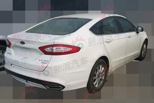 上海车展发布 新蒙迪欧致胜低配版被偷拍插图5 上海车展发布 新蒙迪欧致胜低配版被偷拍